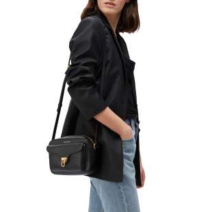 Coccinelle Beat Soft Small Noir E1MF6150201_001 2